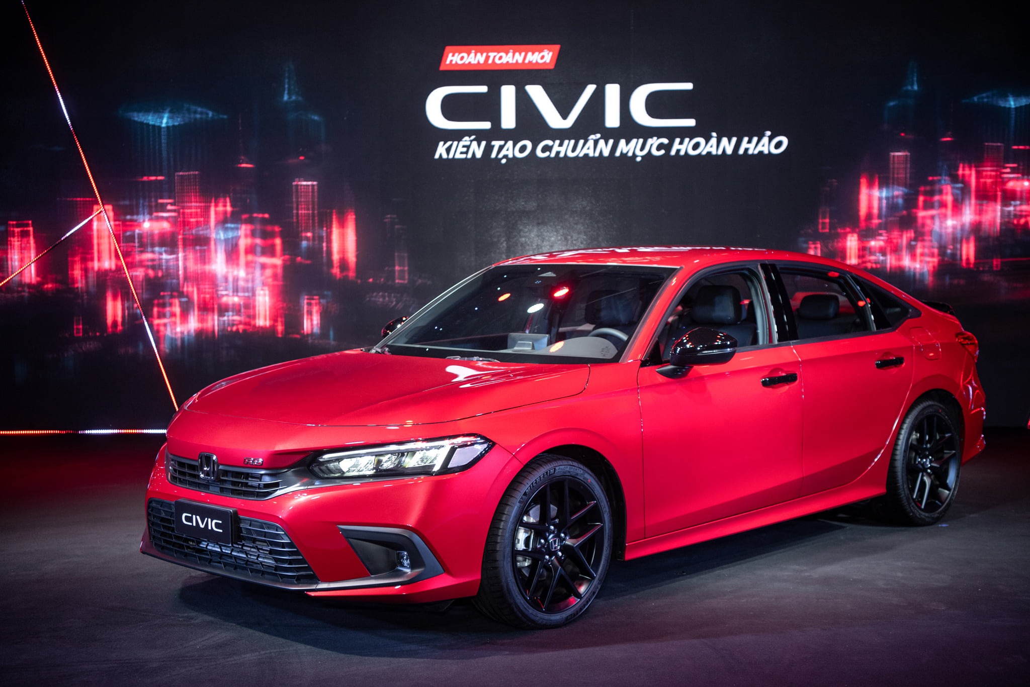 Honda Civic 2022 ra mắt Việt Nam: Giá từ 730 triệu đồng ngập tràn công nghệ 
